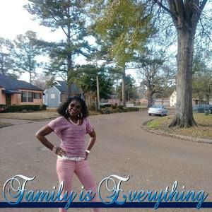 Meet your Posher, Deborrah